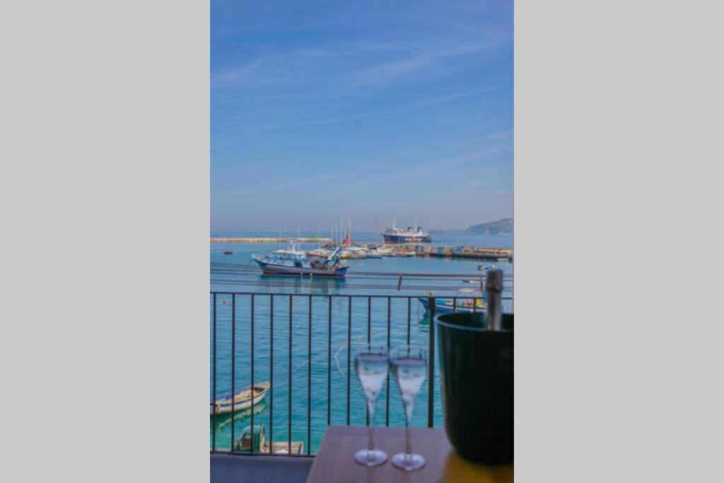 L Angolo Segreto Di Giovanni Il Pescatore Procida Extérieur photo